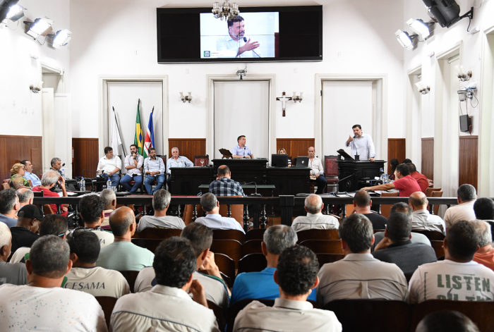 Servidores questionam terceirizações na Cesama 1 Cesama1 marcelo