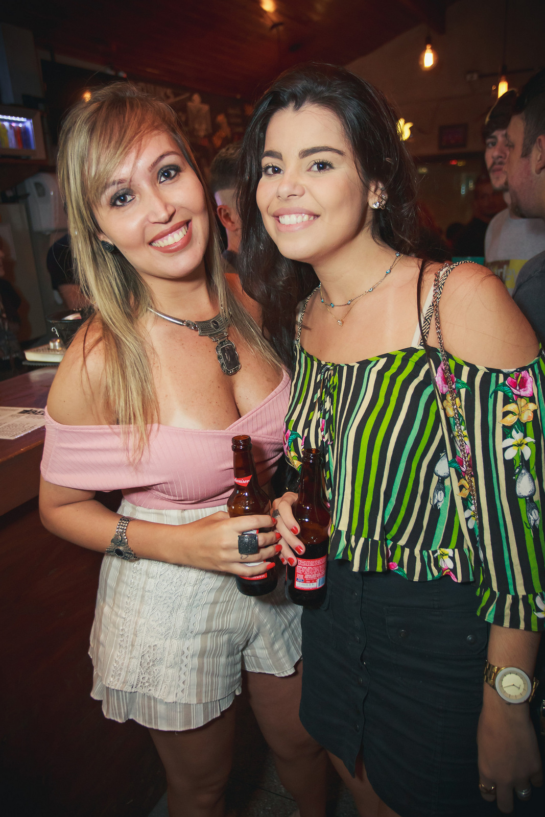 Renata França e Júlia Oliveira na noite festiva da Danke Club Foto: Gutah
