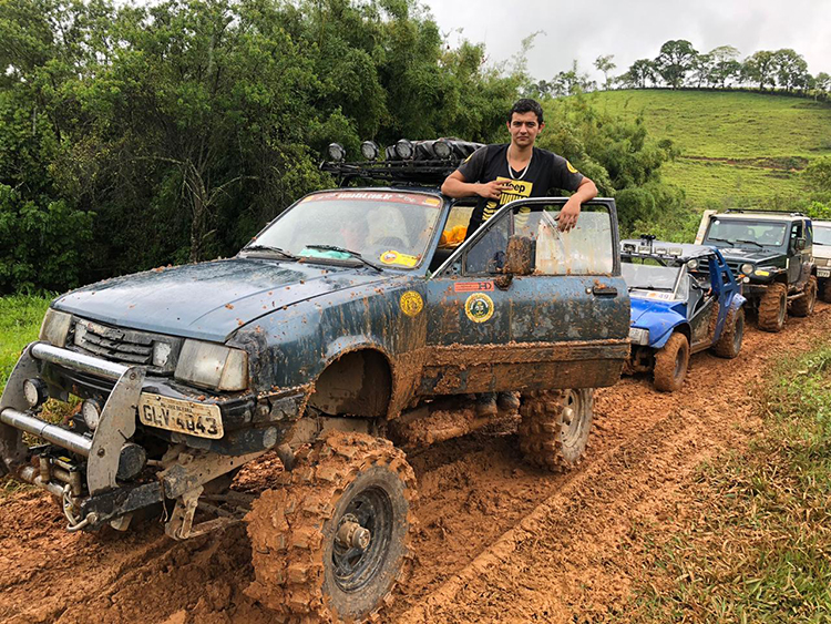 Juiz-forano monta Chevette sobre chassi de Rural 2 WhatsApp Image 2018 12 10 at 17.42.04 1