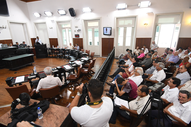 Câmara quer criar comissão para discutir dívida de taxistas com a PJF 1 audiencia taxi marcelo