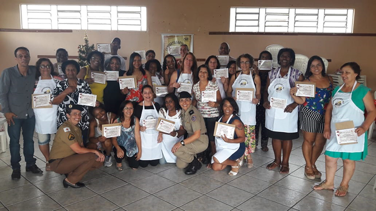 Projeto Compartilhando o Pão beneficia 250 pessoas 1 bemjf 03