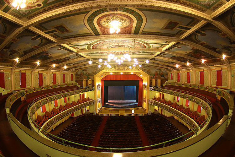 Retrospectiva e perspectiva na cena cultural de Juiz de Fora 1 central by fernando priamo