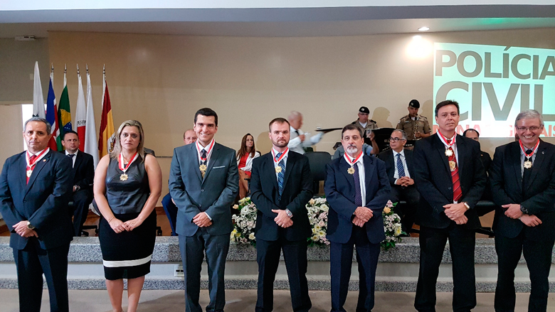 Polícia Civil entrega honraria de Distinção Policial 1 honraria2