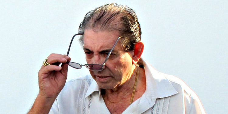 joao de deus Cesar Itiberê Fotos Publicas