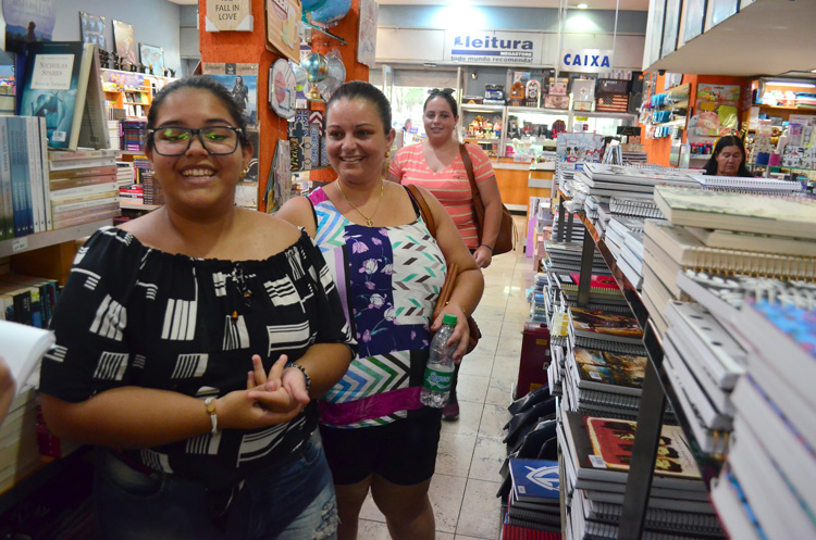Papelarias apresentam diferença de até 200% nos preços 4 Olavo Prazeres material escolar ana luiza