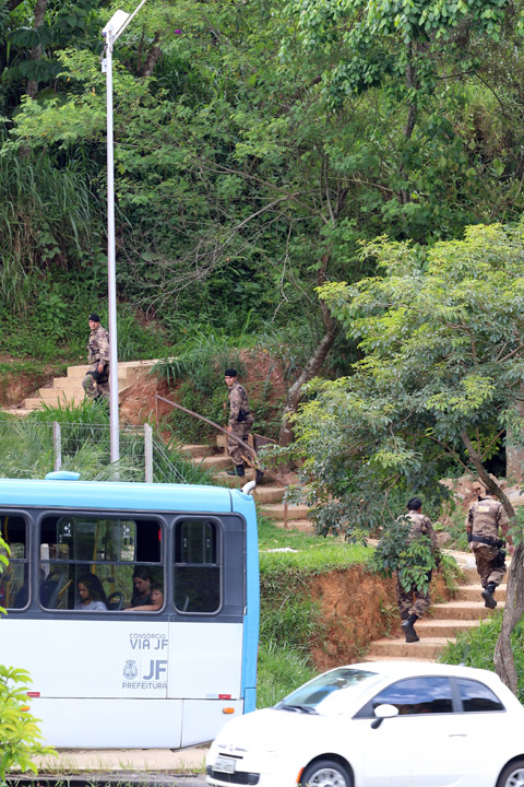 Polícia Militar mantém ocupação em área do Dom Bosco 1 PM UFJF5 priamo