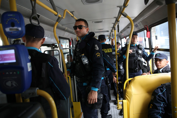Ceará transfere 20 chefes de facções para presídios federais 1 forcna04
