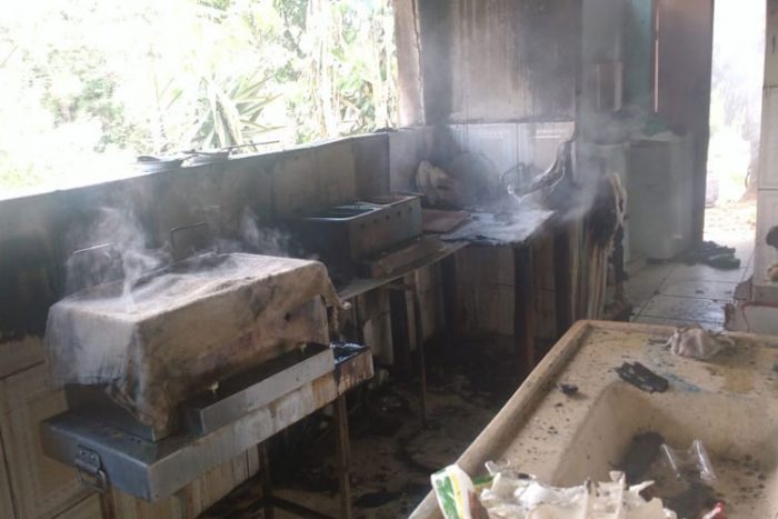 Homem fica gravemente ferido em incêndio em Santa Bárbara do Tugúrio 1 incendio santa barbara 2