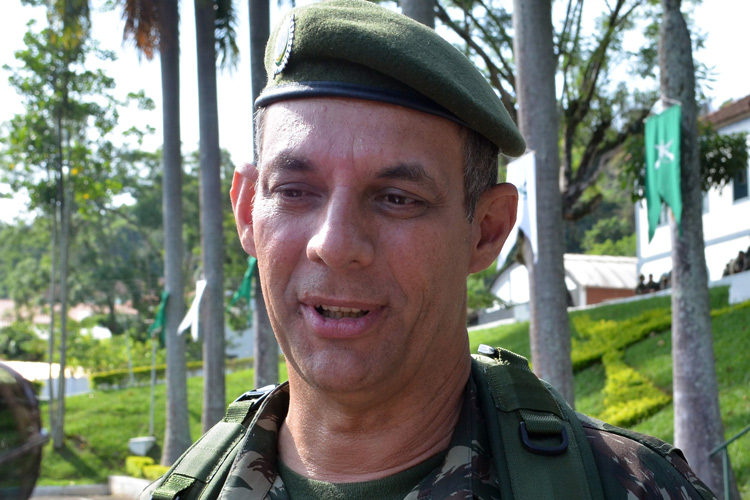 Porta-voz de Bolsonaro foi comandante da Brigada de JF 2 para capa gen Rêgo Barros 2 foto Olavo Prazeres