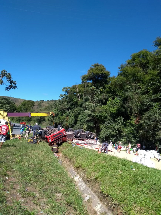acidente BR 040 crédito PRF