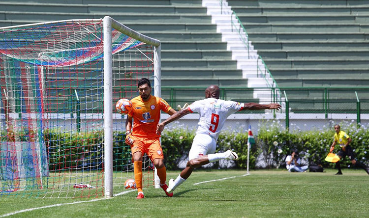 Tupynambás abusa de perder gols, e só empata no Municipal 1 baeta02 bruno patrocinio