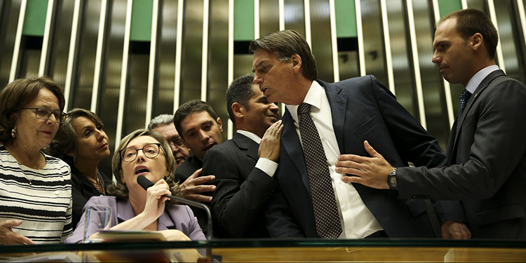 Bolsonaro terá de pagar R$ 10 mil a Maria do Rosário 1 bolsonaro marcelo camargo abr