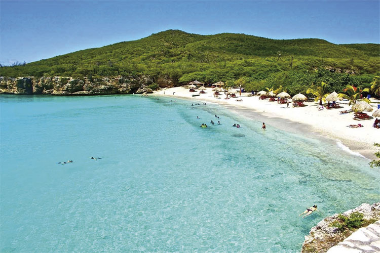 Navios agradam por conforto, praticidade e serviços de um resort de luxo 5 curacao