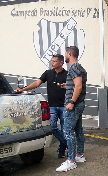 Tupi confirma rescisões, e André Luiz e Beto assumem comando do futebol 1 esp Tupi Beto e Jonas foto Bruno