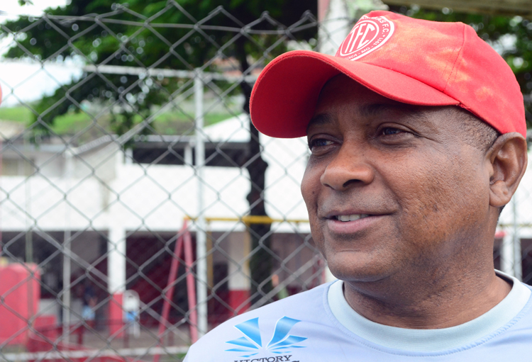 Tupi confirma Gérson Evaristo como novo treinador 1 esp Tupi Gérson Evaristo foto Olavo