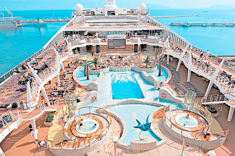Navios agradam por conforto, praticidade e serviços de um resort de luxo 2 piscna navio msc
