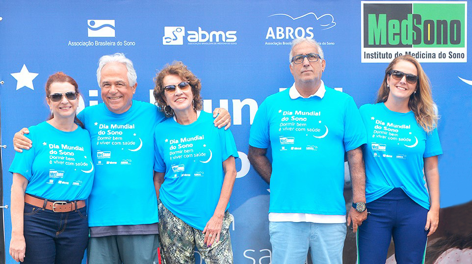 Renata Procópio, Ana Paula de Souza e Ricardo Resende clicados na noite de abertura do Privilège 2 Os médicos Celeste Negrão, Milton Curzio (com Cristina) e Flávio Barbosa com a filha, a neuropsicóloga Flávia Barbosa, nas comemorações do Dia Mundial do Sono, promovido pela Medsono na UFJF