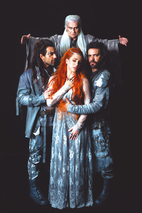 Larissa Bracher protagoniza musical atualizando lenda do Rei Arthur 3 Merlin 21134 camila mira RET2
