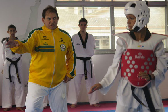 Mestre Rodney Saraiva ministra aulão de Taekwondo em JF 1 Mestre Foto João Paulo de Castro