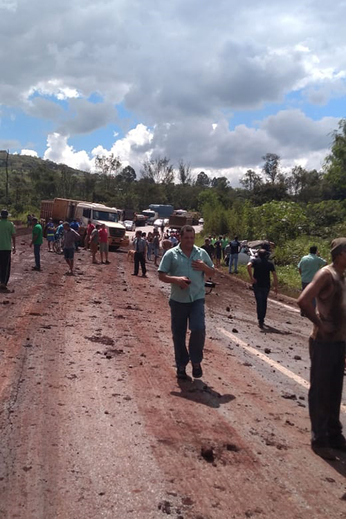 Acidente deixa quatro mortos na BR-040, entre eles uma criança 1 acidente congonhas dentrojpg