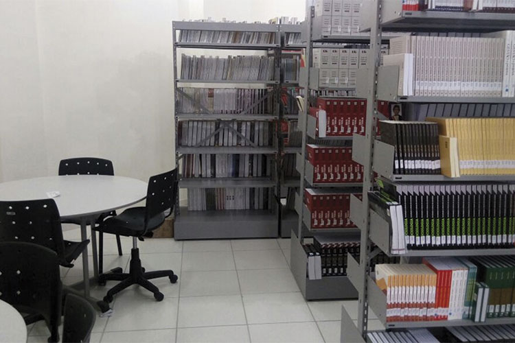 biblioteca