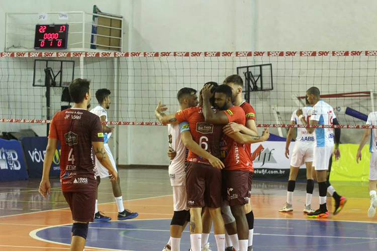 Após vencer em casa, JF Vôlei pegará o Lavras no mata-mata da Superliga B 1 esp JF Vôlei foto Vinícius Serra JF Vôlei