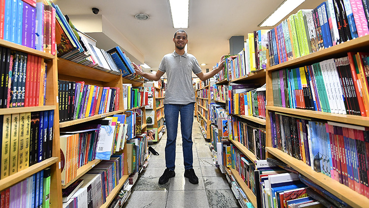 O alto voo do jovem Yuri e seu sonho de estudar nos EUA 2 yuri outras ideias 02