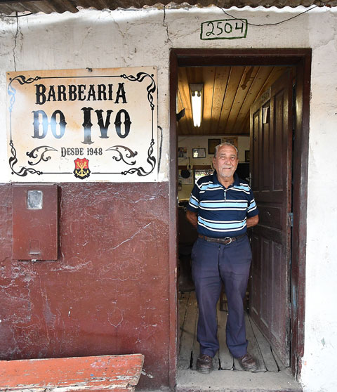 Conheça Seu Ivo, um dos barbeiros mais antigos de JF 2 Ivo Marcelo 2