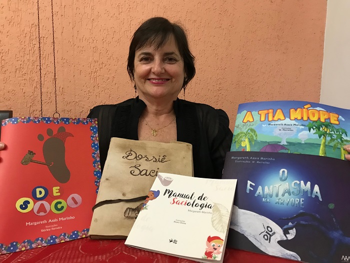 Margareth Marinho coordena "Histórias no picadeiro", projeto que reúne cinco escritoras de Juiz de Fora com o objetivo de divulgar produção literária 2 Margareth Marinho foto 2