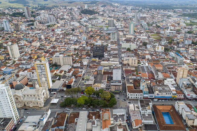 Prefeitura de Pouso Alegre abre concurso com salários de até R$ 15,3 mil 1 Pouso Alegre Divulgação Prefeitura