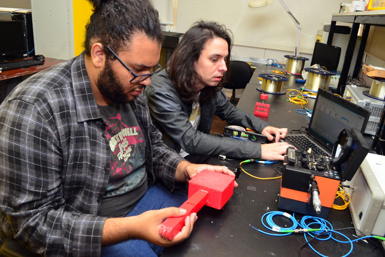 Imagem: Alunos da UFJF desenvolvem equipamento para analisar qualidade do leite