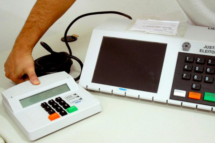 Mais da metade dos eleitores ainda não realizou recadastramento biométrico em JF 1 biometria