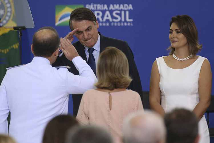 Bolsonaro: 'Não nasci para ser presidente, e sim militar' 1 bolsonaro antonio cruz abr