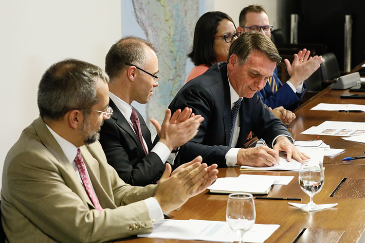 bolsonaro isac nobrega pr