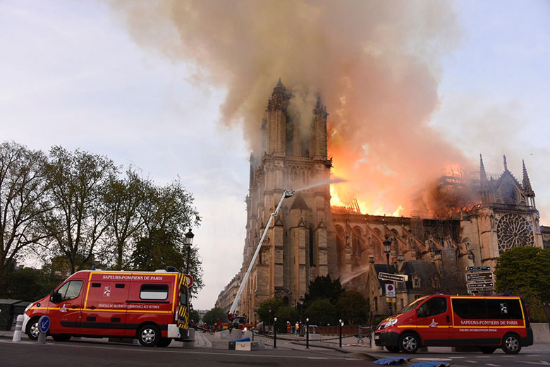 Juiz-forana relata reação dos franceses após incêndio na Catedral de Notre-Dame 1 catedral notre dame by MINISTÈRE DE LINTÉRIEUR
