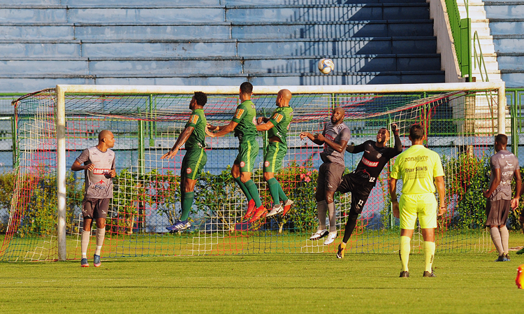 Tupi empata amistoso em 0 a 0 com o Tombense 1 esp Tupi Tombense foto Marcelo Ribeiro interna