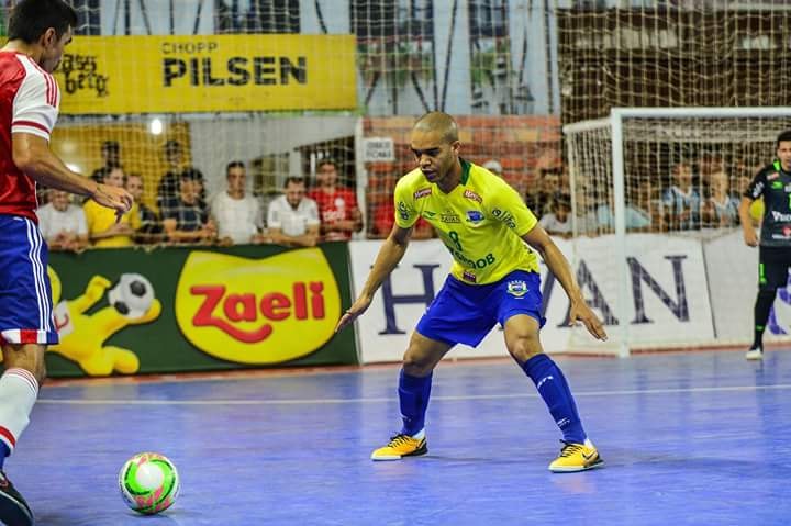 Leo Santana inicia série de amistosos pela Seleção Brasileira de futsal 1 esp futsal Leo Santana foto reprodução Facebook