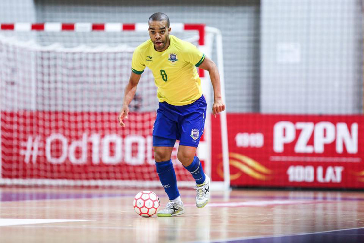 Leo Santana fecha passagem pela Seleção de Futsal com 7 a 2 na Polônia 1 esp futsal leo santana foto reprodução facebook1