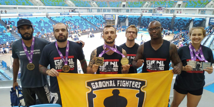 Juiz-foranos conquistam seis pódios em torneio de jiu-jítsu no Rio 3 esp jiu jítsu Gamonal Fighters foto diculgação destacada