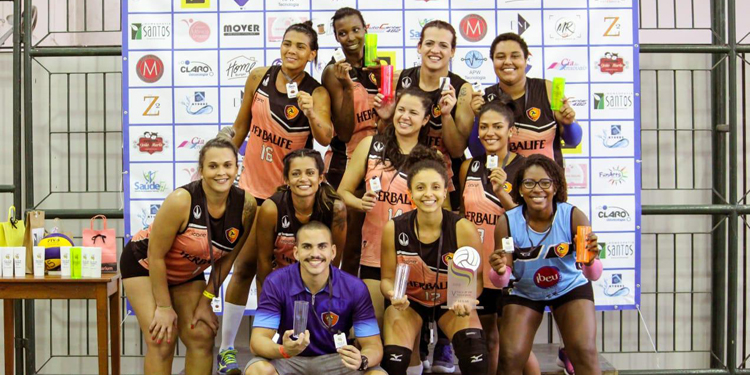 As Cariocas da Gema vencem a 5ª Taça JF de Voleibol 4 esp taça jf volei cariocas da gema campeã destacada