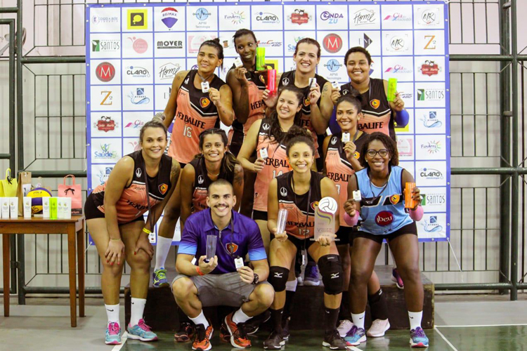 As Cariocas da Gema vencem a 5ª Taça JF de Voleibol 1 esp taça jf volei cariocas da gema campeã interna