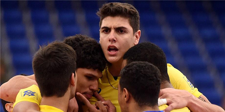 Juiz-forano Felipe Roque é convocado para a Seleção 1 esp volei capa