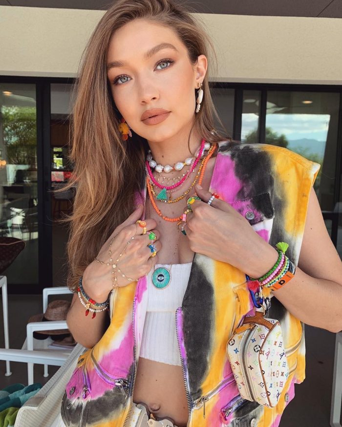 Tie-Dye: se inspire na tendência do Coachella 2019 2 Tie-Dye
