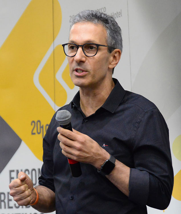 Zema completa 100 dias à frente do Governo de Minas em meio à crise financeira 1 romeu zema marco evangelista impresa MG