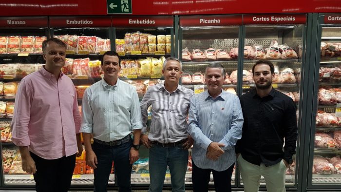 Na inauguração do Bahamas Express, em Uberlândia, Cristiano Vilaça, Rogério Nery, Marcio Reis Maia e os anfitriões Jovino Campos e Fernando Reis