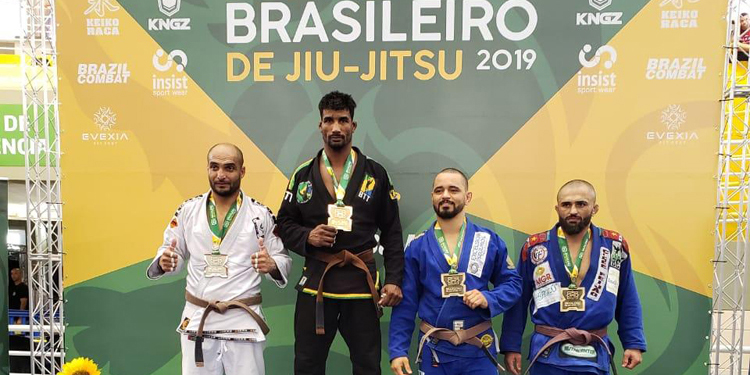 Quatro atletas locais são campeões brasileiros de jiu-jítsu 6 esp jiu jítsu Alexsander destacada