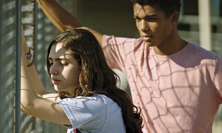 'O amor é a mais potente vocação humana', afirma cineasta Alice Furtado 2 sem seu sangue