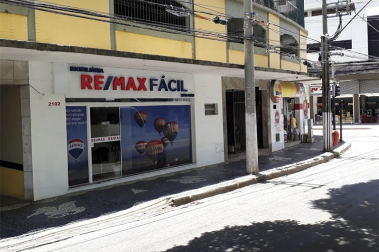 Franquia RE/MAX: oportunidade para explorar um novo negócio 2 Fácil