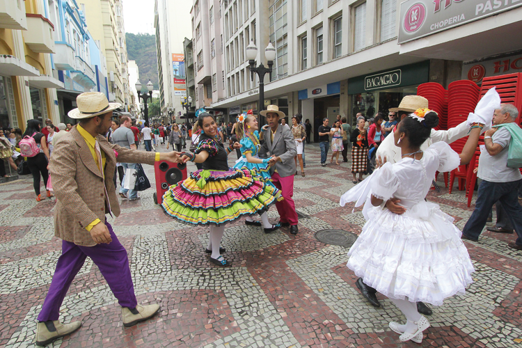 Oito arraiás para curtir até julho 5 arraiá central