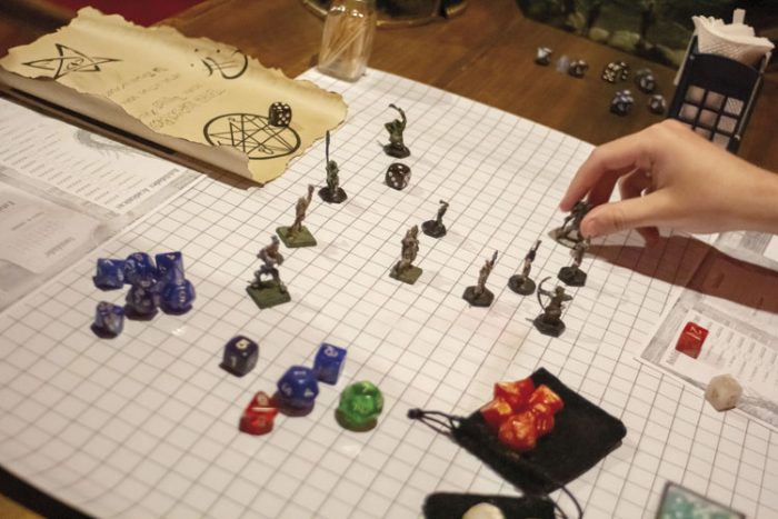 Conheça grupo que organiza jogos de tabuleiro 3 covil 15